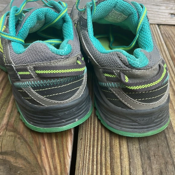 Saucony Women's Excursion TR7 Gray and Green Running Sneakers Size 8 - Picture 7 of 9